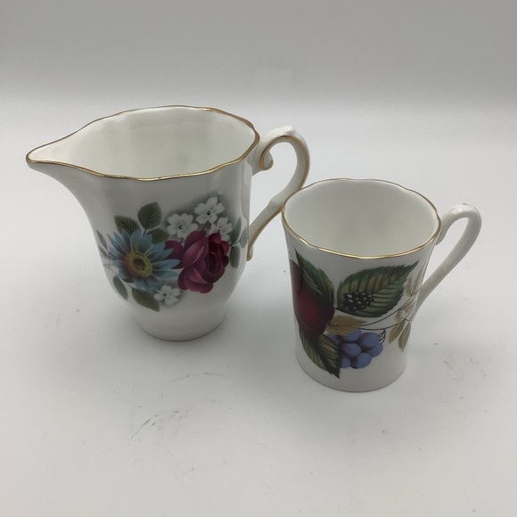 Vintage Royal Grafton England Fine Bone China Pitcher and Demitasse Cup - Picture 2 of 9